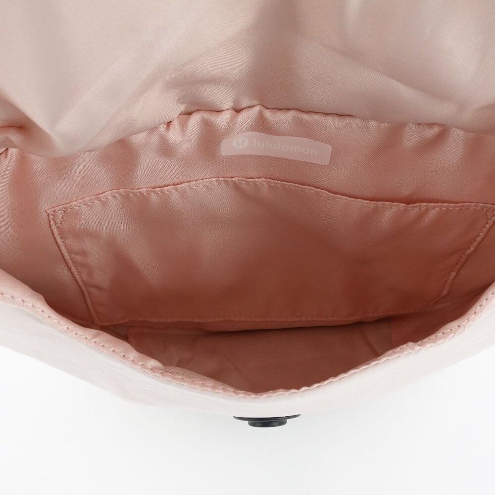 NWT - Lululemon Curved Crossbody 3L Pink OS - Picture 11 of 14